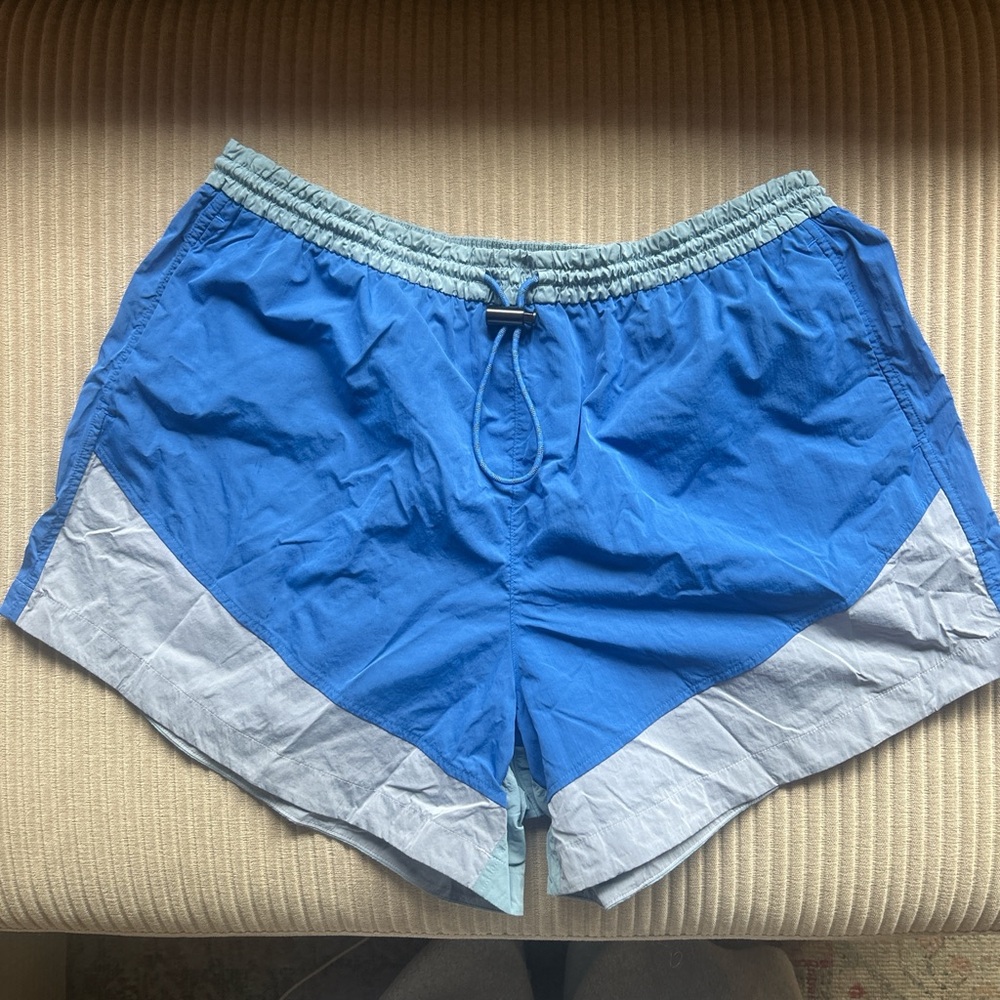 Blue color block lululemon track shorts